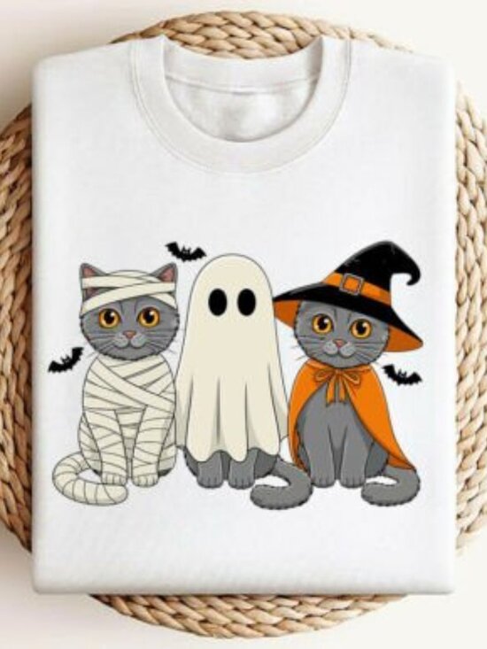 Tops - Cute Halloween Cats NEW white short sleeve shirt